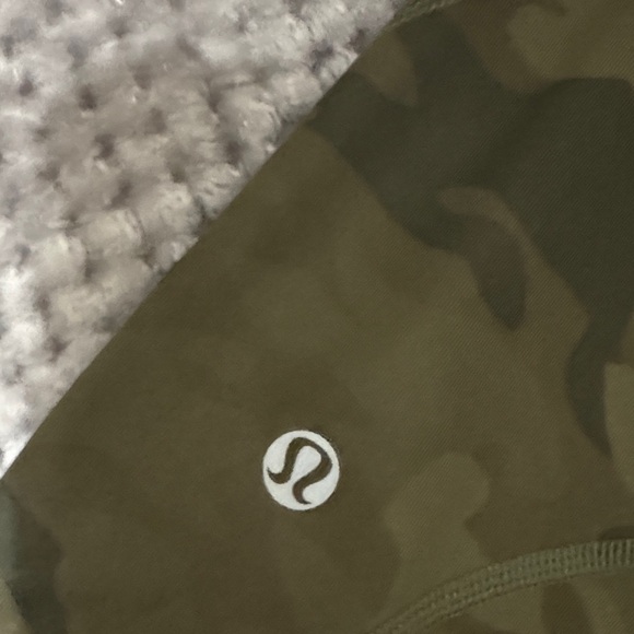 Lululemon  Olive Camo Active Leggings - Picture 3 of 4